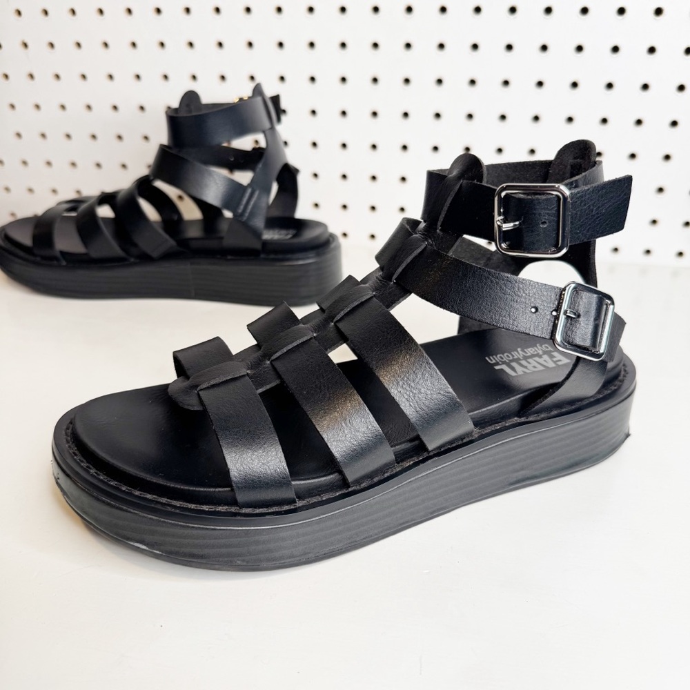 FARYL by Farylrobin | Rubin Platform Fisherman Style Sz. 8